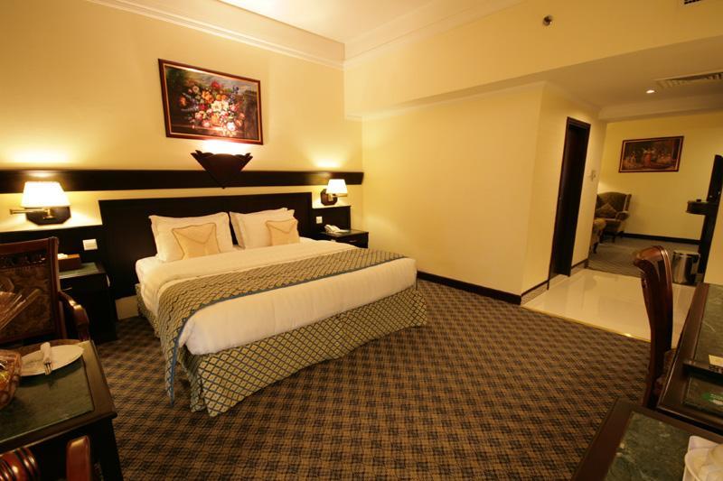 Claridge Hotel Dubai Exterior foto