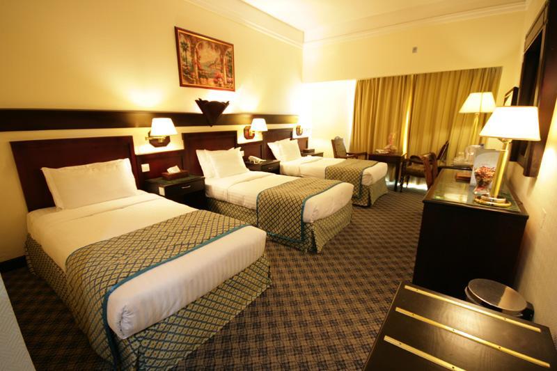 Claridge Hotel Dubai Exterior foto